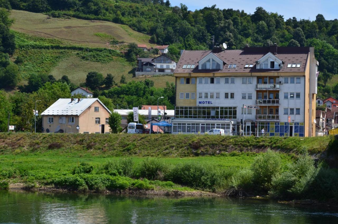 Motel New Sanatron Bosanski Novi Ngoại thất bức ảnh