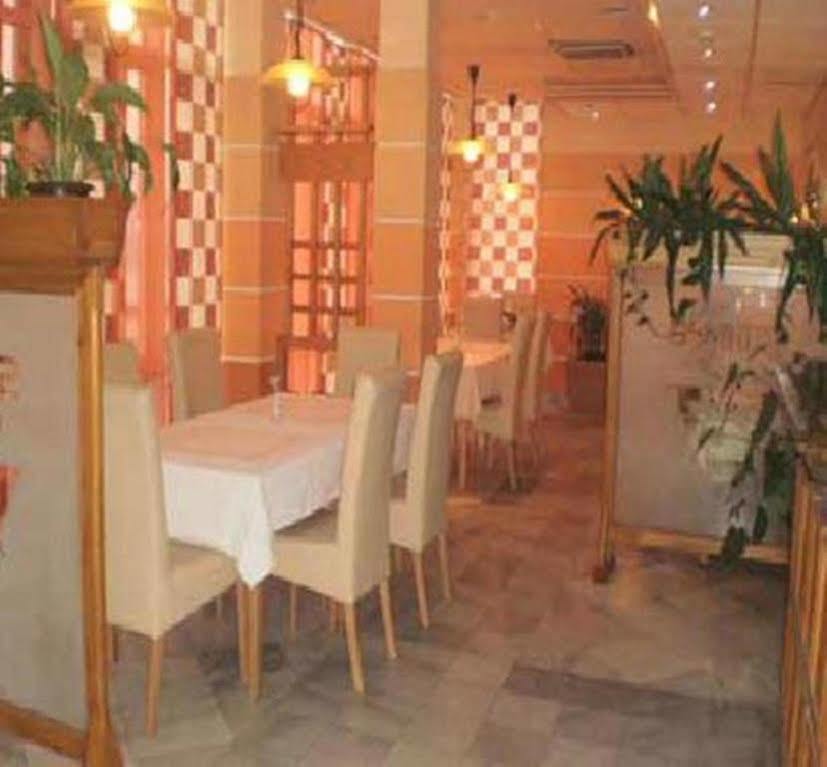 Motel New Sanatron Bosanski Novi Ngoại thất bức ảnh